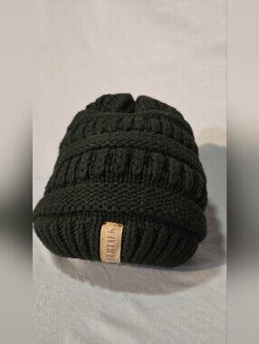 Furtalk Black Ribbed Knit Beanie — Cozy Winter Hat